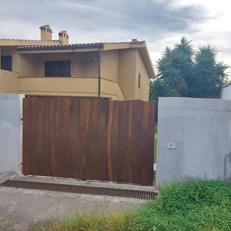 Casa Al Mare Vicino Alla Spiaggia Semesterbostad